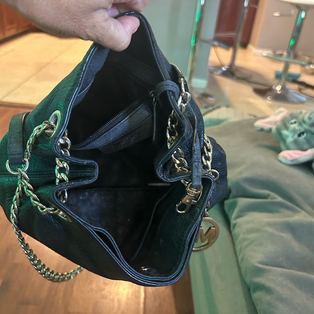 MICHAEL Michael Kors Black and Gold Shoulder Bag